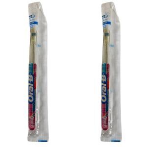 Vintage Oral B Indicator Toothbrush Ski Sport II Series 35 Soft Lot of 2